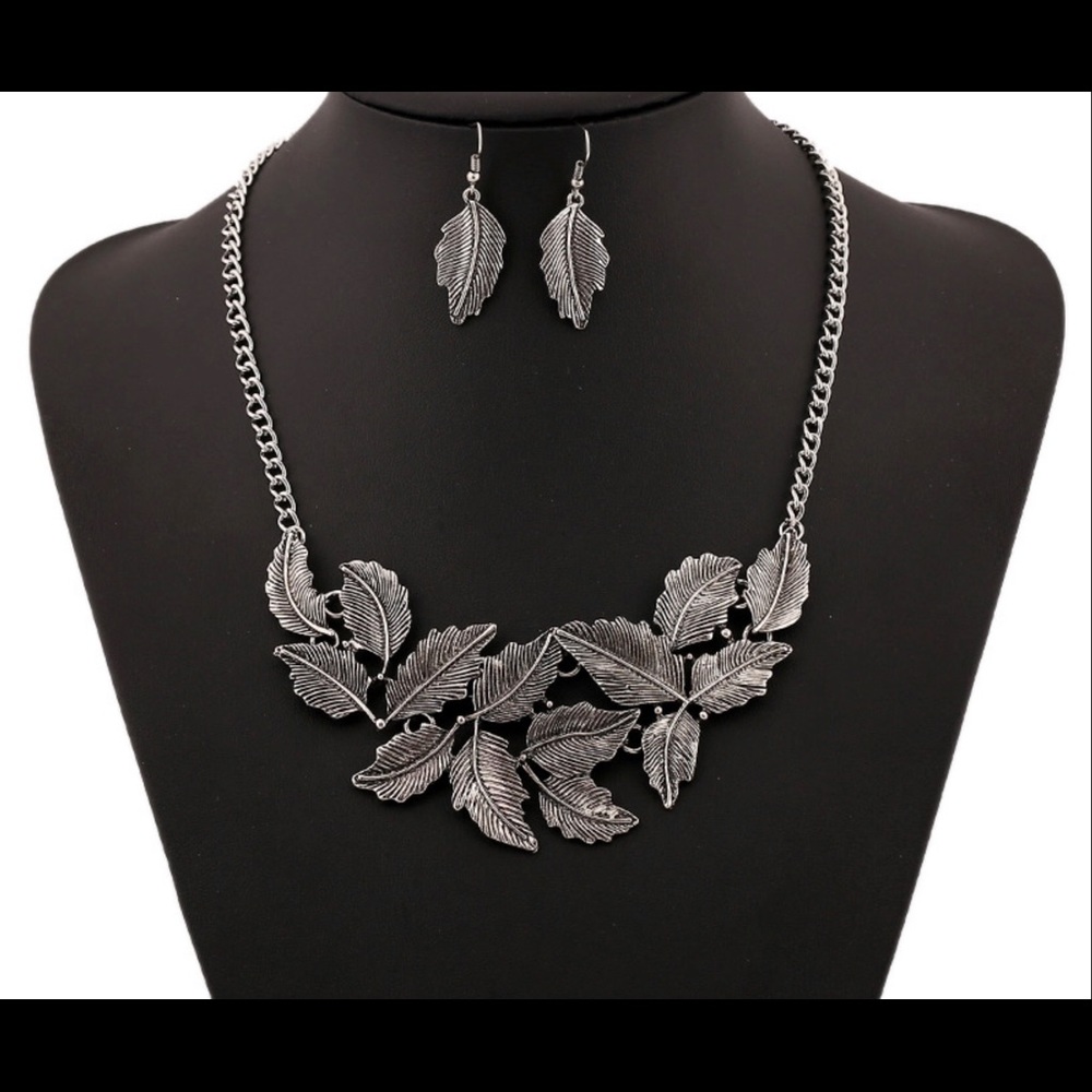 Leaf Pendant Necklace  Plating  Metal Necklace